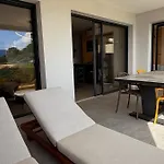 Superbe 3 Pièces Vue Mer, Climatisé, Avec Parking *