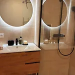 Superbe 3 Pièces Vue Mer, Climatisé, Avec Parking * Ajaccio (Corsica)