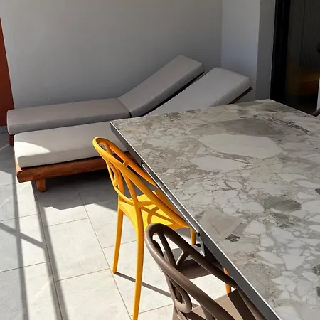 Superbe 3 Pieces Vue Mer, Climatise, Avec Parking * 阿雅克肖