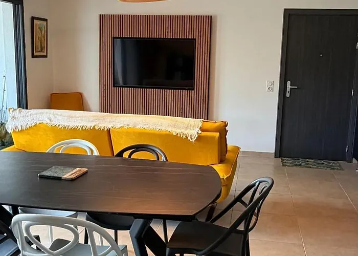 Superbe 3 Pieces Vue Mer, Climatise, Avec Parking *